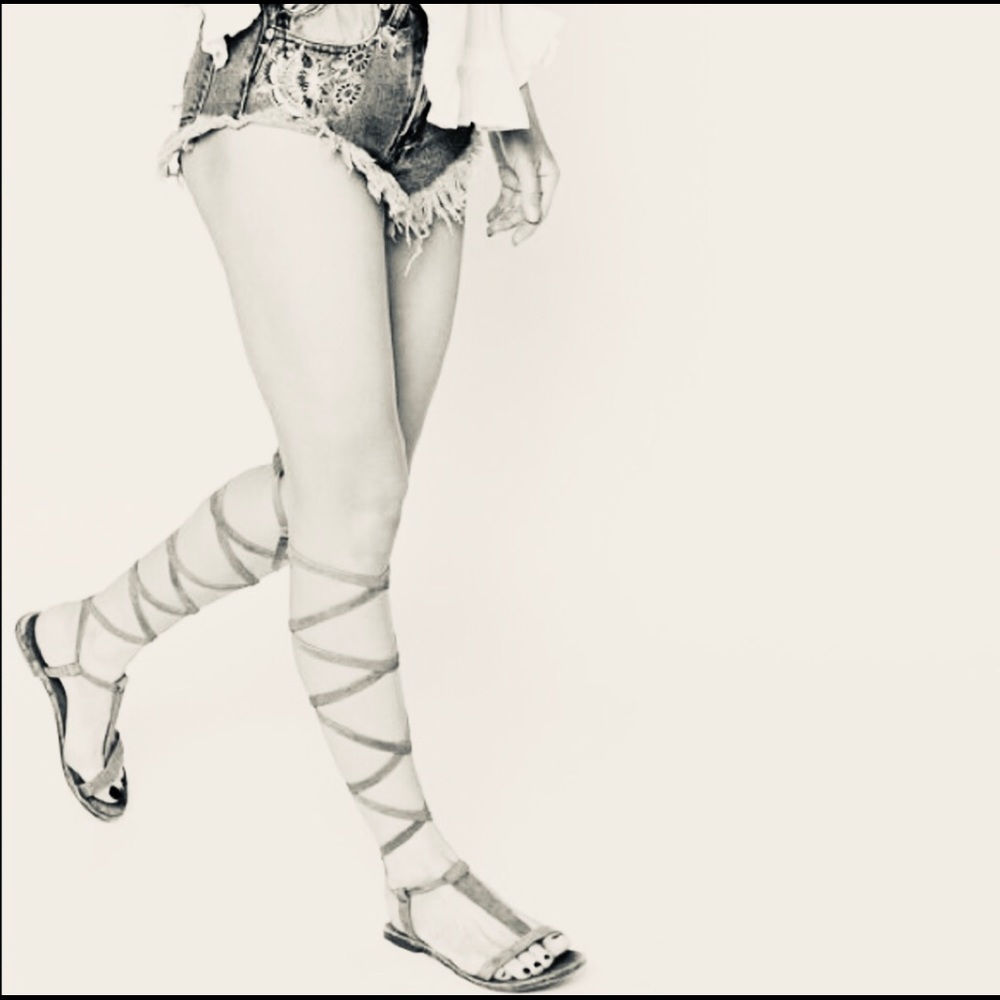 NIB Free people Dahlia lace-up sandals